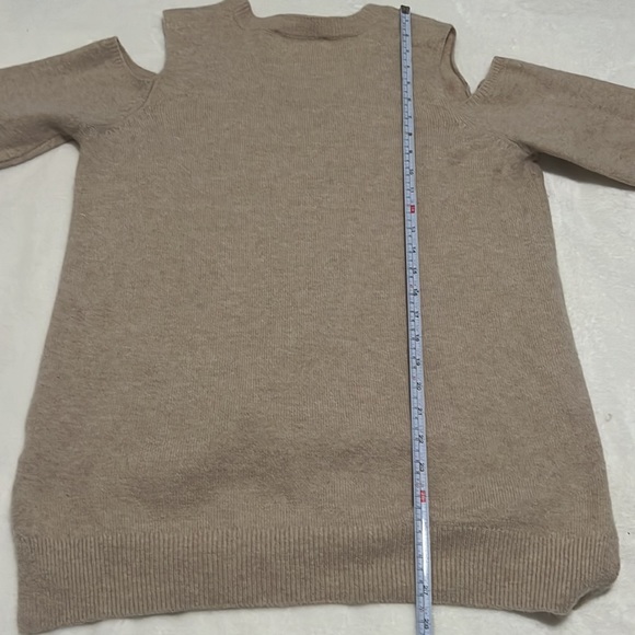 Michael Kors Sweater - Picture 4 of 4